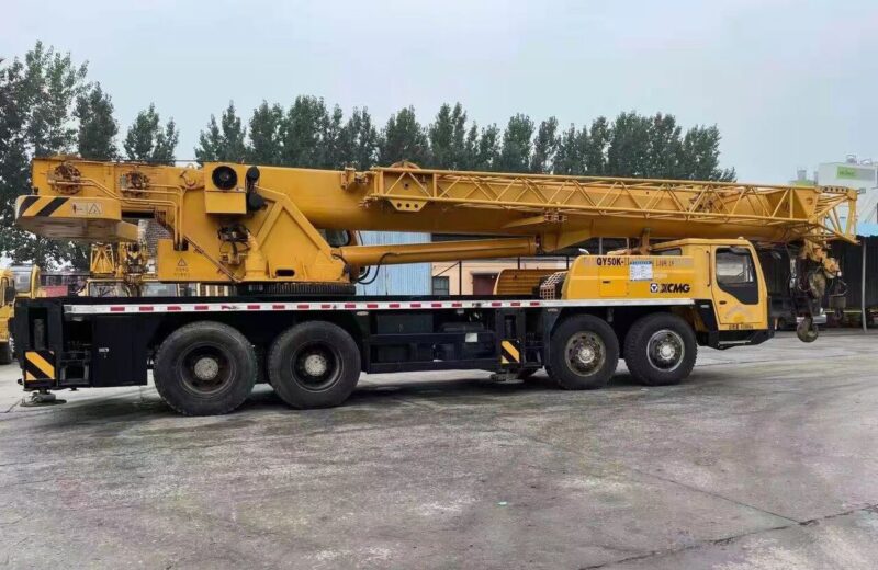 XCMG Mobile Crane - Image 2