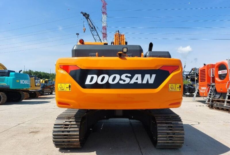 New Doosan DX 225LC-7M Excavator - Image 6