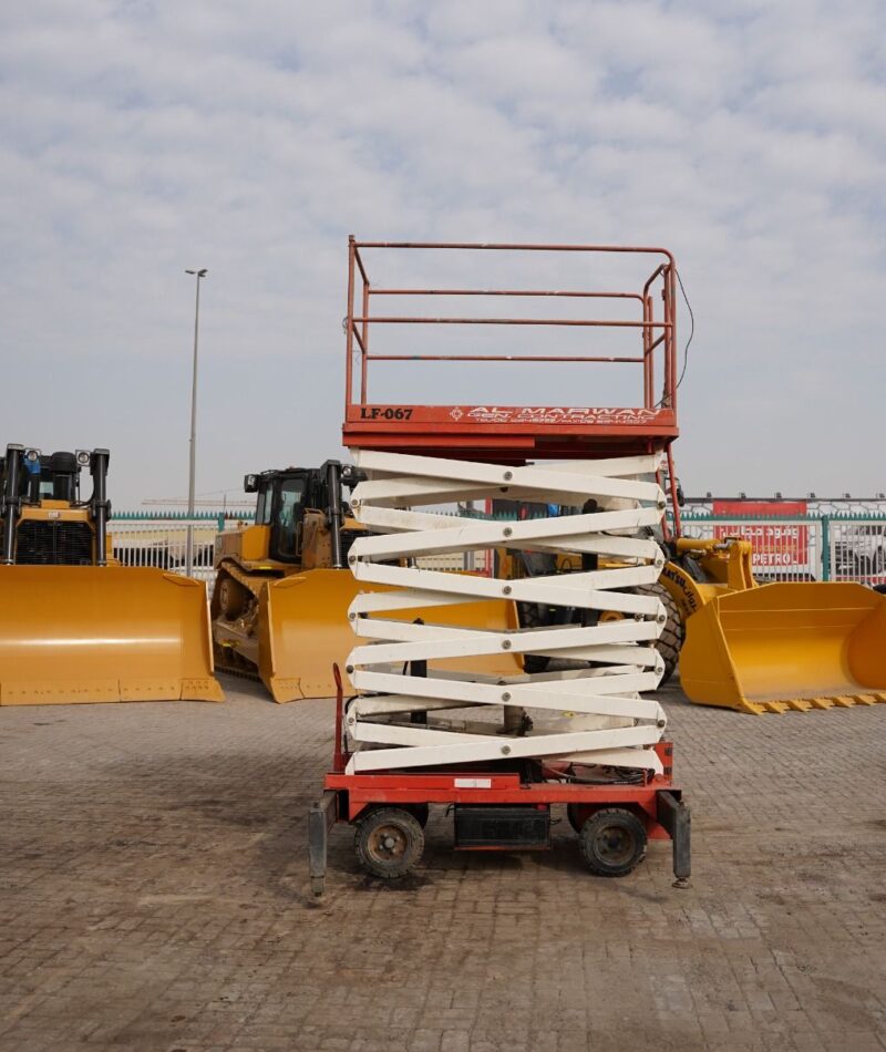 Craft C9000 Electric Scissor Lift - Image 2