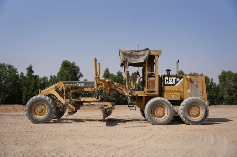 Cat 120H Motor Grader - Image 7