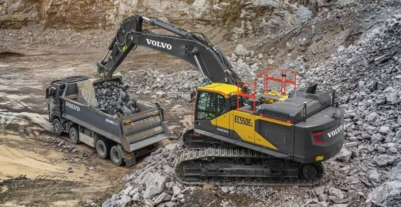 Large Crawler EC550E Volvo Excavators - Image 2