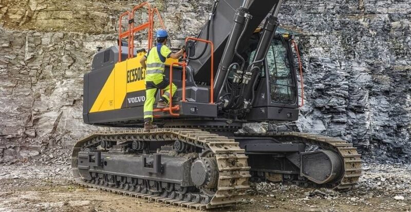 Large Crawler EC550E Volvo Excavators - Image 4